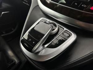 Mercedes-Benz V250 Bluetec Avantgarde automatic - Image 16