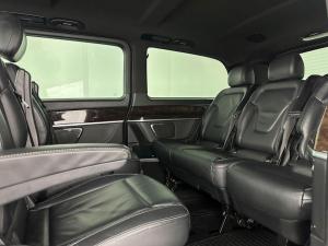 Mercedes-Benz V250 Bluetec Avantgarde automatic - Image 17