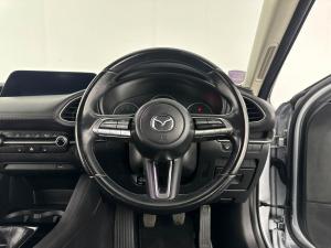 Mazda MAZDA3 1.5 Dynamic - Image 17