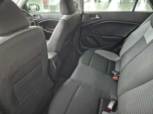Hyundai i20 1.2 Fluid - Image 16