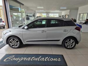 Hyundai i20 1.2 Fluid - Image 4