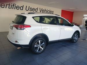 Toyota RAV4 2.0 GX auto - Image 3