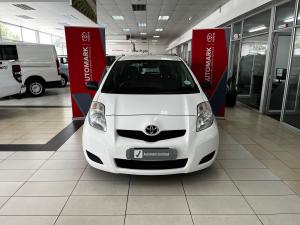 Toyota Yaris 1.0 5-door T1 (aircon+CD) - Image 4