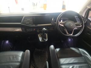Volkswagen Caravelle 2.0BiTDI Highline 4Motion - Image 8