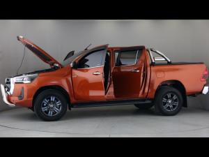 Toyota Hilux 2.8GD-6 double cab Raider auto - Image 12