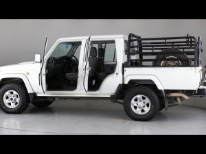 Toyota Land Cruiser 79 4.5D-4D V8 double cab LX - Image 20