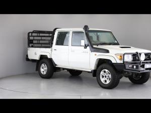 Toyota Land Cruiser 79 4.5D-4D V8 double cab LX - Image 1
