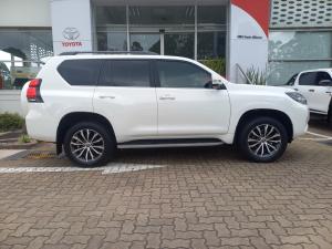 Toyota Land Cruiser Prado 2.8GD VX-L - Image 3