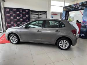 Volkswagen Polo 1.0 TSI Comfortline DSG - Image 3