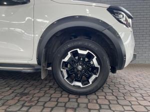 Nissan Navara 2.5DDTi double cab LE Plus - Image 10
