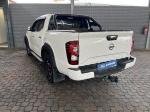 Nissan Navara 2.5DDTi double cab LE Plus - Image 3