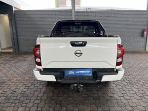 Nissan Navara 2.5DDTi double cab LE Plus - Image 5
