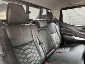 Nissan Navara 2.5DDTi double cab LE Plus - Image 8