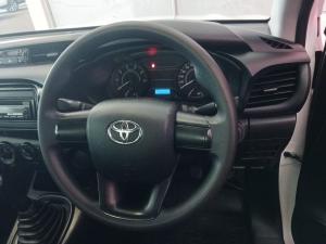 Toyota Hilux 2.4GD S (aircon) - Image 10