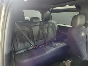 Land Rover Defender 90 D300 X-Dynamic SE - Image 11