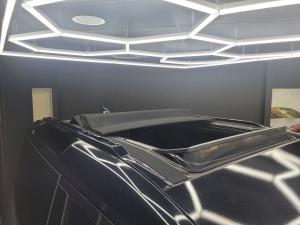 Land Rover Defender 90 D300 X-Dynamic SE - Image 16