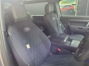 Land Rover Defender 90 D300 X-Dynamic SE - Image 5