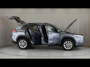 Toyota Corolla Cross 1.8 Xi - Image 15