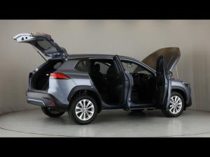 Toyota Corolla Cross 1.8 Xi - Image 16