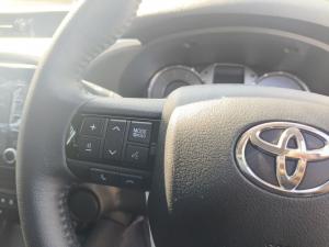 Toyota Hilux 2.8GD-6 double cab Raider auto - Image 9