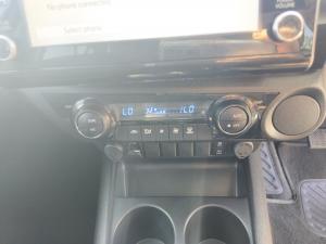 Toyota Hilux 2.8GD-6 double cab Raider auto - Image 16