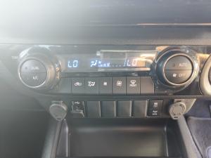 Toyota Hilux 2.8GD-6 double cab Raider auto - Image 17
