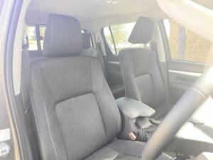 Toyota Hilux 2.8GD-6 double cab Raider auto - Image 18