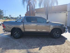 Toyota Hilux 2.8GD-6 double cab Raider auto - Image 3