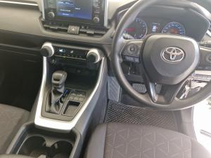 Toyota RAV4 2.0 GX auto - Image 6