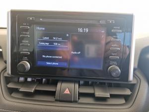 Toyota RAV4 2.0 GX auto - Image 15