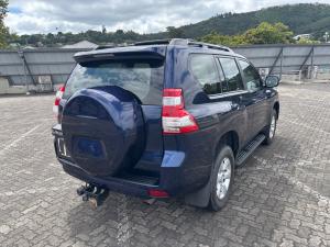 Toyota Land Cruiser Prado 3.0DT TX - Image 2