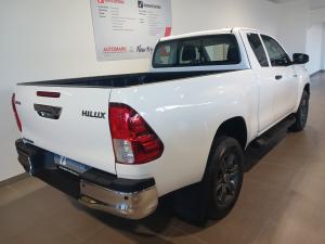 Toyota Hilux 2.4GD-6 Xtra cab Raider auto - Image 4