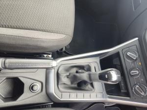 Volkswagen Polo hatch 1.0TSI Life auto - Image 12