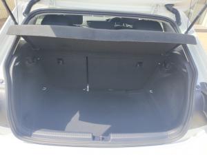 Volkswagen Polo hatch 1.0TSI Life auto - Image 19