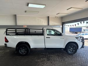 Toyota Hilux 2.4GD-6 single cab Raider manual - Image 5