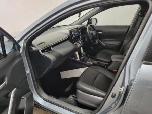 Toyota Corolla Cross 1.8 Hybrid XS - Image 7