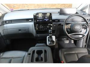 Hyundai Staria 2.2D Executive 9-seater - Image 5