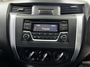 Nissan Navara 2.5DDTi double cab SE auto - Image 12