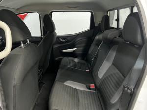 Nissan Navara 2.5DDTi double cab SE auto - Image 6
