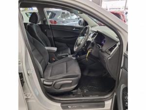 Hyundai Tucson 2.0 Premium auto - Image 8