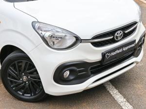 Toyota Vitz 1.0 XR manual - Image 3