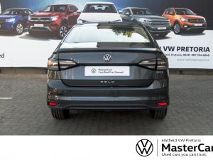 Volkswagen Polo sedan 1.6 Life manual - Image 4
