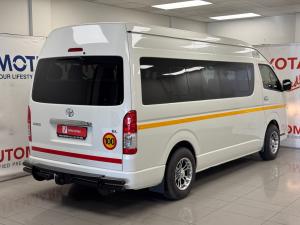 Toyota Hiace 2.5D-4D bus 14-seater GL - Image 3