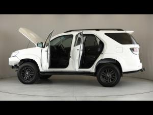 Toyota Fortuner 3.0D-4D 4x4 Ltd edition auto - Image 17