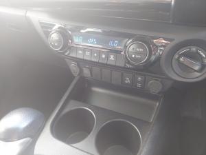 Toyota Hilux 2.8GD-6 double cab 4x4 Raider auto - Image 10