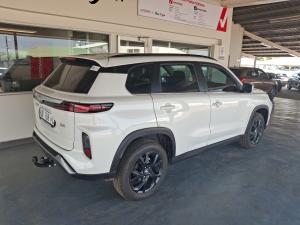 Toyota Urban Cruiser 1.5 XR manual - Image 2