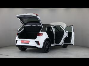Volkswagen T-Roc 2.0TSI 4Motion R-Line - Image 13