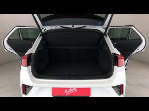 Volkswagen T-Roc 2.0TSI 4Motion R-Line - Image 22
