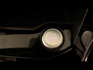 Volkswagen T-Roc 2.0TSI 4Motion R-Line - Image 31