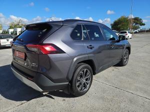 Toyota RAV4 2.0 GX-R AWD - Image 3